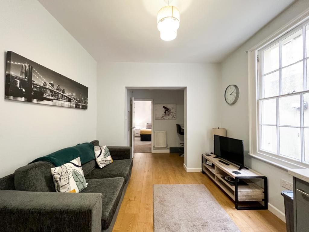 Suitely - Berkeley Apartments Cheltenham Exterior photo